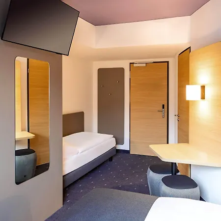 Hotel Wolfsburg-weyhausen 3*